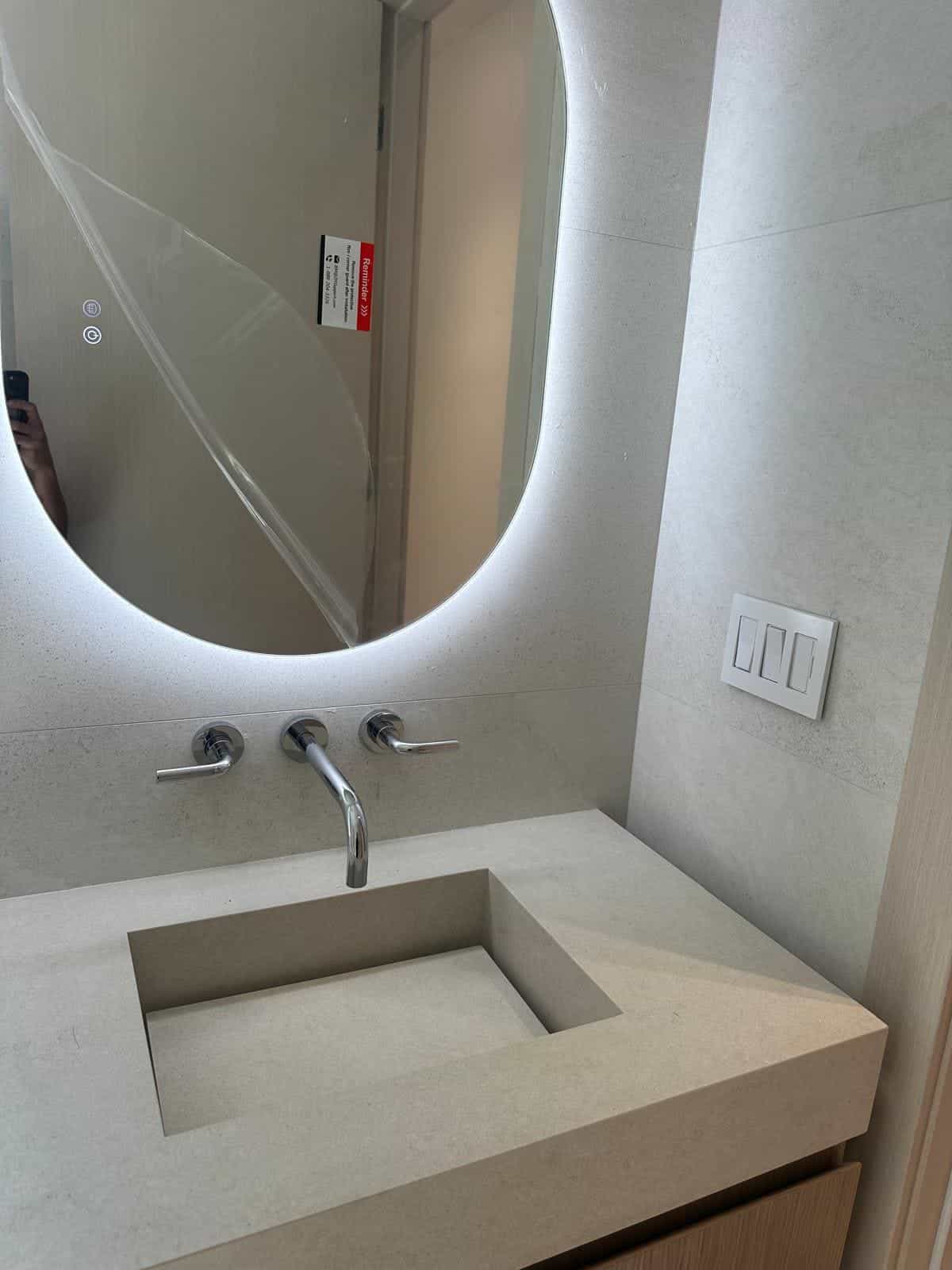 Before and after of a Bathroom remodeling by a plumber in Coral Gables