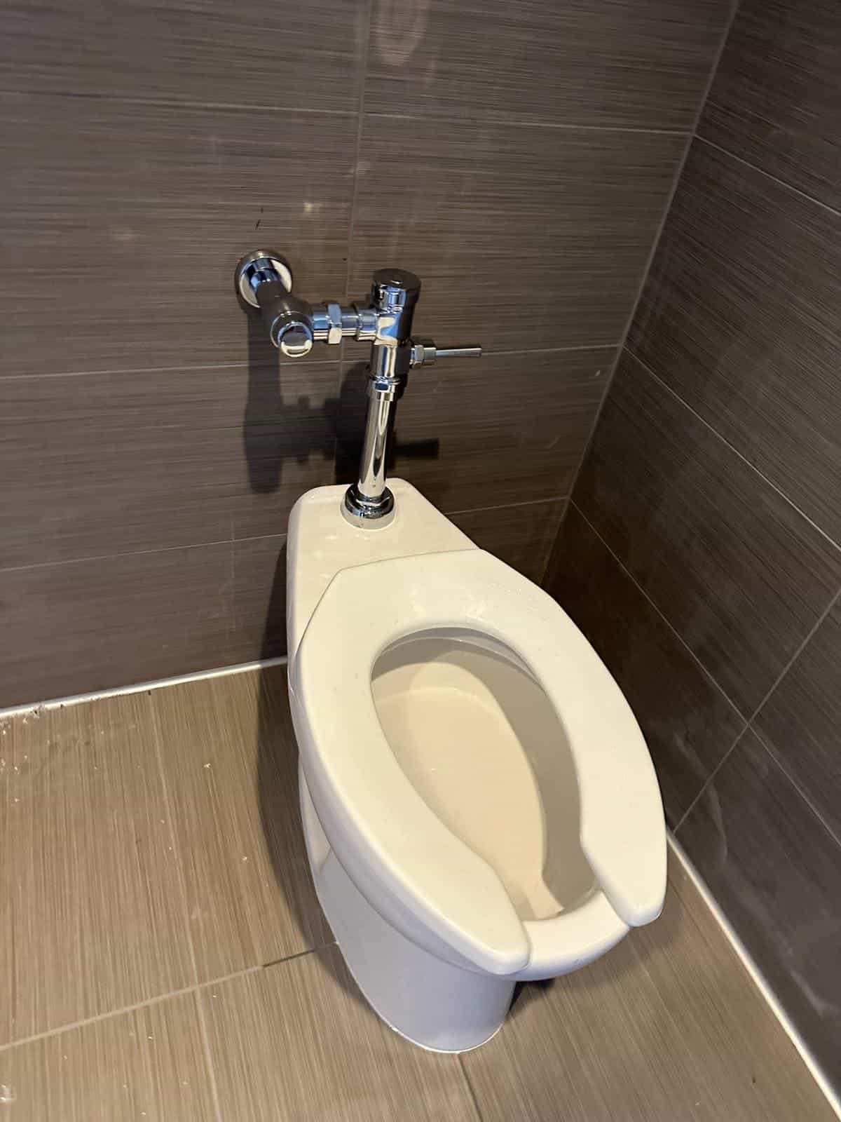 Before and after of a Toilet installation by a plumber in Coral Gables